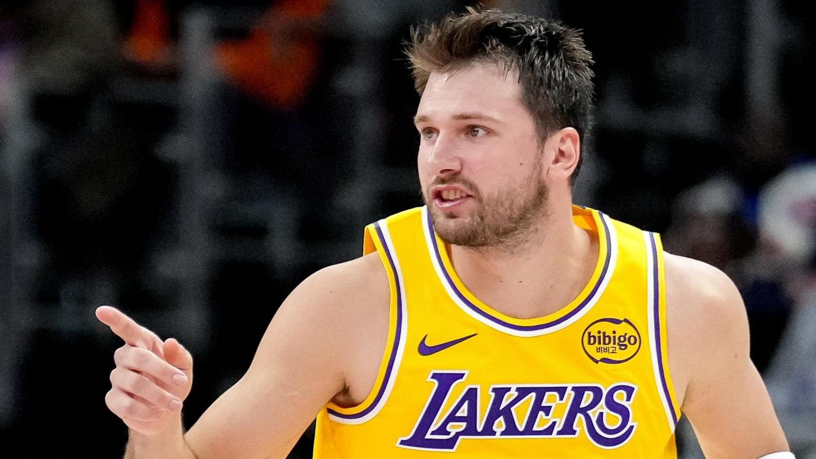 洛杉矶湖人队:NBA球队以创纪录的125亿美元出售给乔希·库什纳和鲍勃·艾格