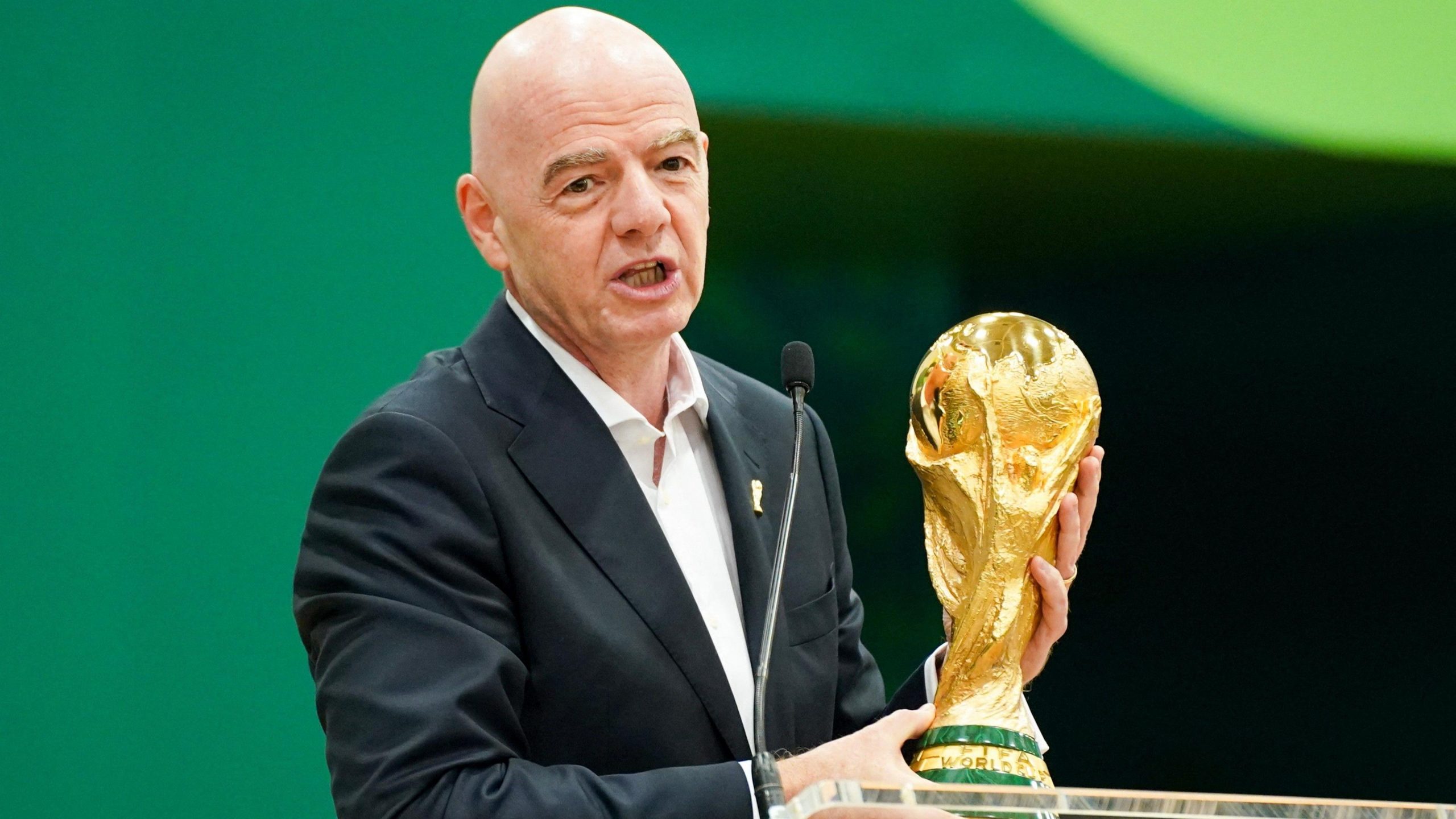 国际足联世界杯计划:因康卡卡夫要求“全面审查”,因凡蒂诺面临压力